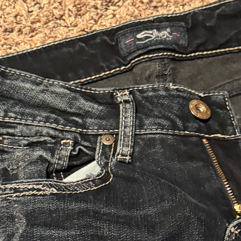 Silver Jeans Women's Black Skinny Jeans - Picture 3 of 8